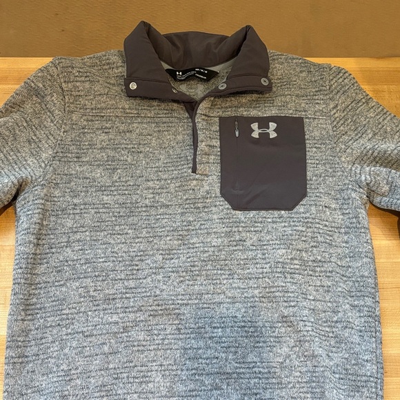 Under Armour Other - Under Armour Men's Heathered Gray Quarter-Zip Pullover